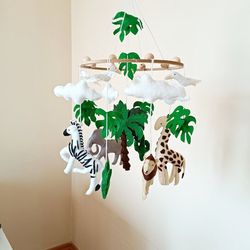 Safari baby mobile, jungle baby mobile, baby shower gift, elephant baby mobile, African animals baby mobile, Girl cot, B