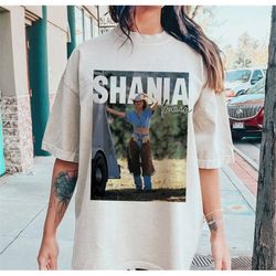 shania twain fans gift, shania twain shirt retro 90s, shania twain shirt, lets go girls tee gift for men women unisex t-