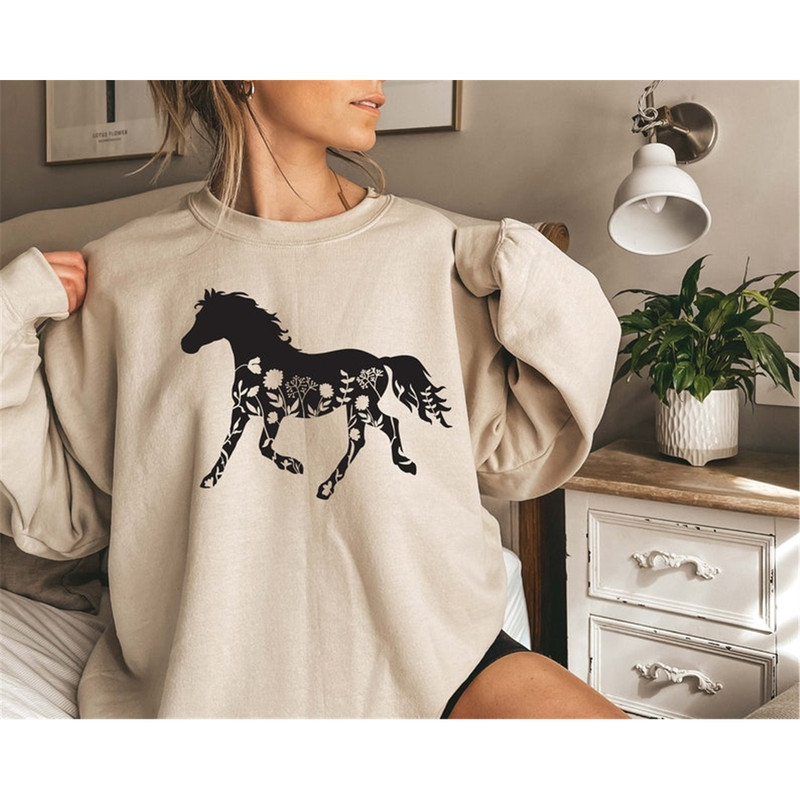 MR-18202310942-floral-horse-sweatshirt-horse-lover-sweater-gift-for-her-image-1.jpg