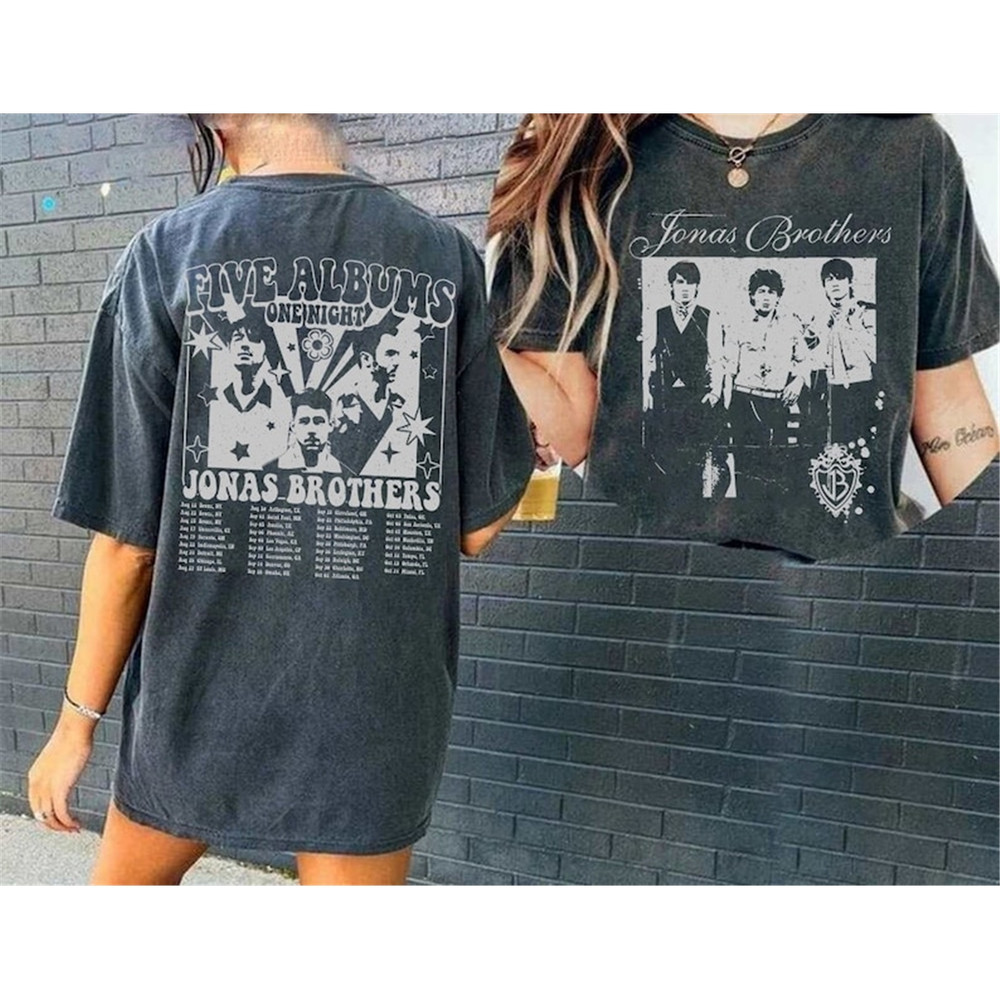 MR-182023152129-jonas-brothers-vintage-t-shirt-jonas-five-albums-one-night-image-1.jpg