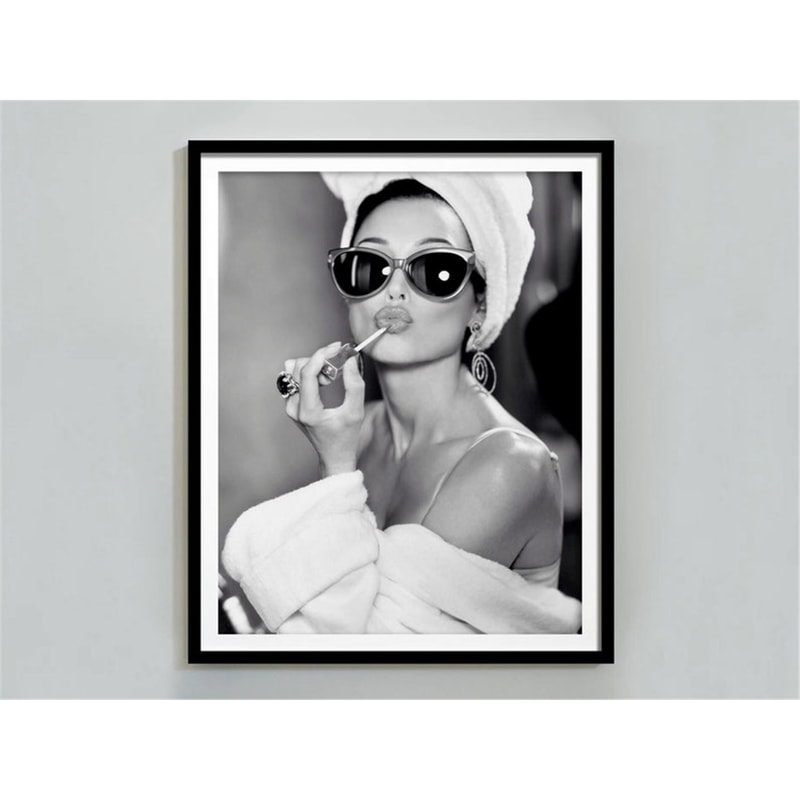 MR-182023154820-audrey-hepburn-lipstick-print-black-and-white-vintage-photo-audrey-hepburn-poster-old-hollywood-decor-feminist-print-fashion-wall-art.jpg