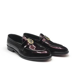 PATENT MAROON BUCKLED SHOES