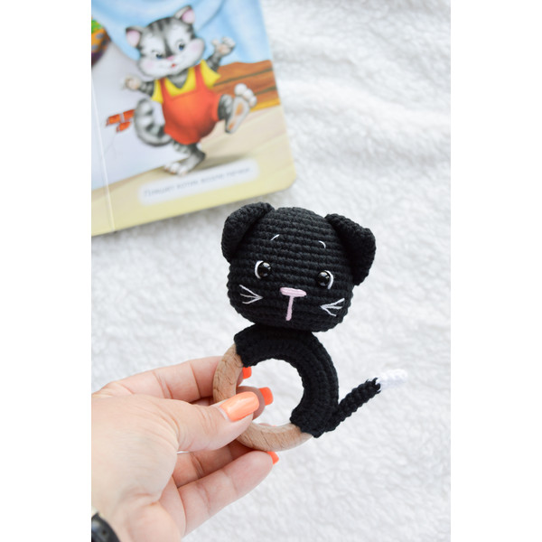 black cat crochet rattle.jpg