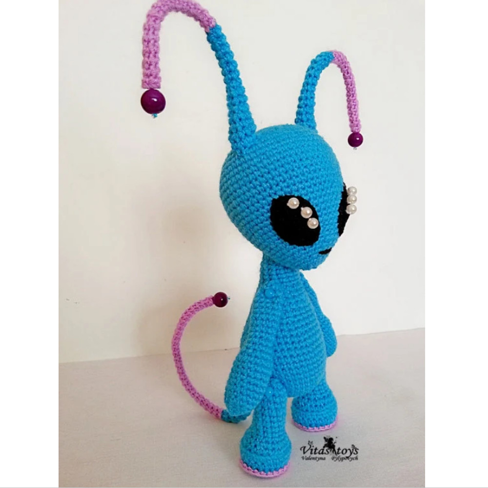 Amigurumi Cute Alien Boy4.png