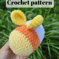 Crochet candy corn bee plushie pattern , crochet bumble bee pattern