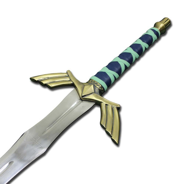 legend-of-zelda-master-sword-skyward-limited-edition-deluxe-replica-swordcollectible-swordspropswords-618510_1120x.jpg