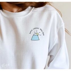 here comes the sun svg, minimal svg, summer time svg, summer shirt gift svg, beach life svg, summer quote svg, vacation