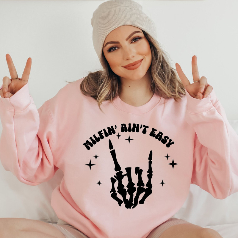 Milfin' Ain't Easy Svg, Milf Svg Cutting File, Funny Png Design, Retro Png, Adult Humor Png, Funny Quote Svg, Sarcasm Png, Sarcasm Svg - 3.jpg