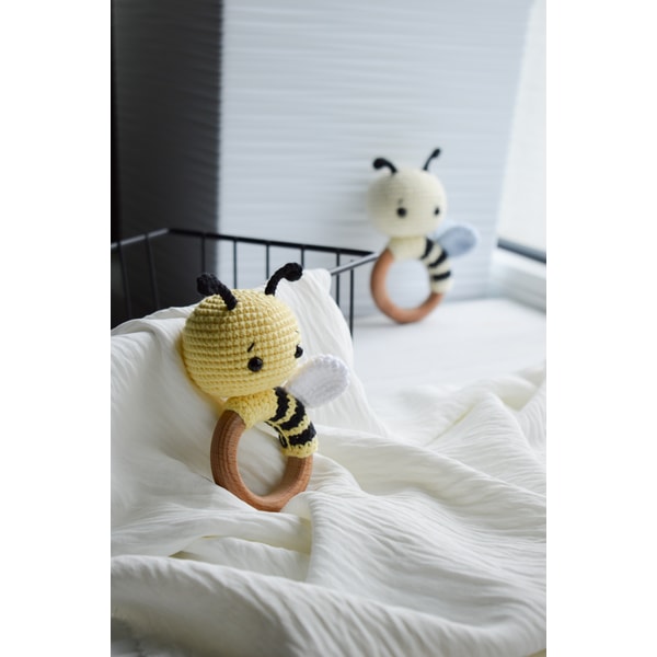 Honey bee crochet pattern cute baby rattle for beginner, 1th | Inspire ...