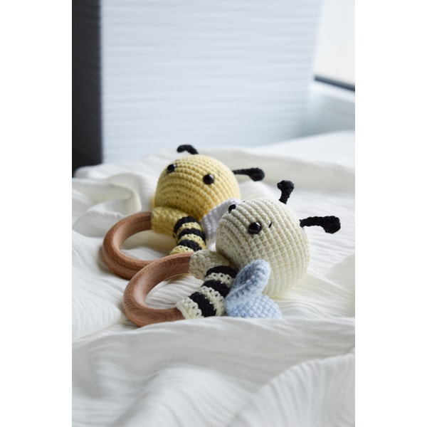 Honey bee crochet pattern cute baby rattle for beginner, 1th | Inspire ...