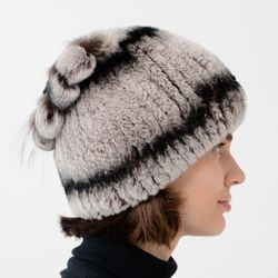 Fashion Knitted Fur Women's Hat From Real Rabbit Fur And Appliques On The Back With Buckle Decoration And Silver Fox