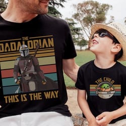 custom the dadalorian the child t-shirt, fathers day shirt, star wars dad sweatshirt, family matching shirt, dadalorian