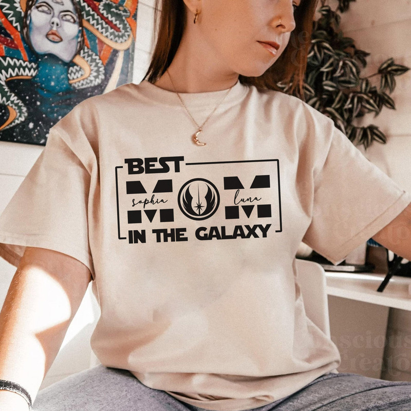 Personalized Star War Mom T-Shirt, Best mom in the galaxy Sweatshirt, Mama Star War Shirt Mother's Day Gift - 2.jpg