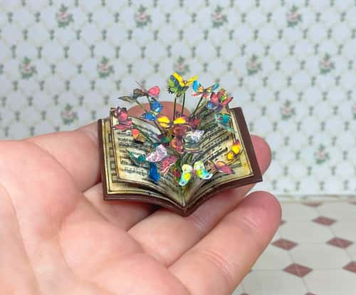 DIGITAL DOWNLOAD FOR PRINT. TUTORIAL. B Video master class on creating a puppet theater. 1:12