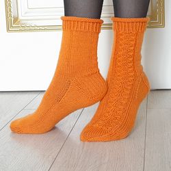 socks knitting pattern | pdf knitting pattern | knitted socks | instruction in english | women socks | v15