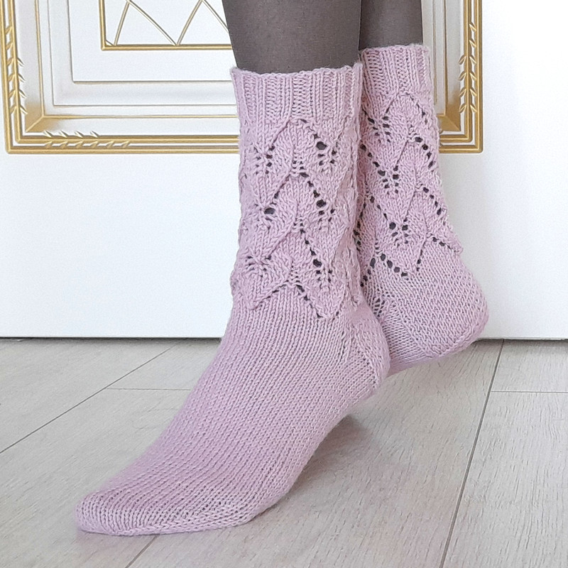 Socks Knitting Pattern, Lace Socks Pattern, Socks Pattern, Knitting Pattern.png