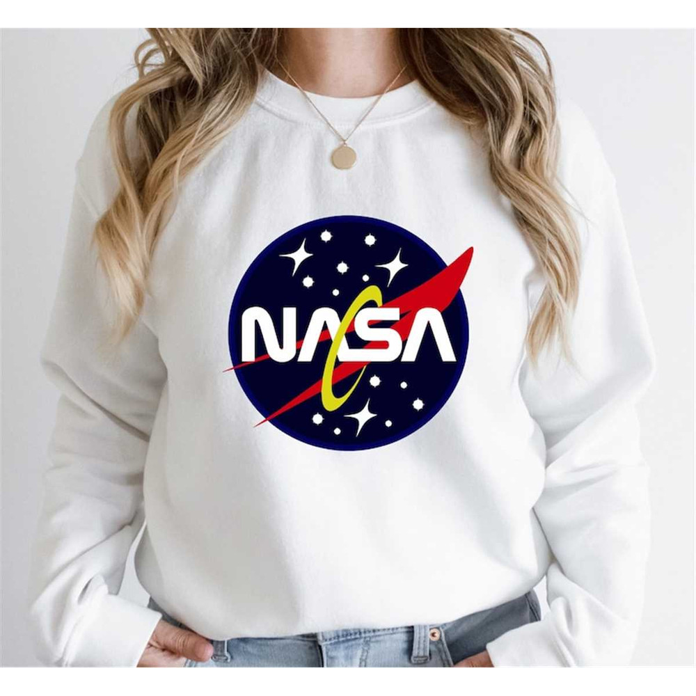 MR-782023153211-nasa-sweatshirt-nasa-vintage-logo-shirt-custom-nasa-shirt-image-1.jpg