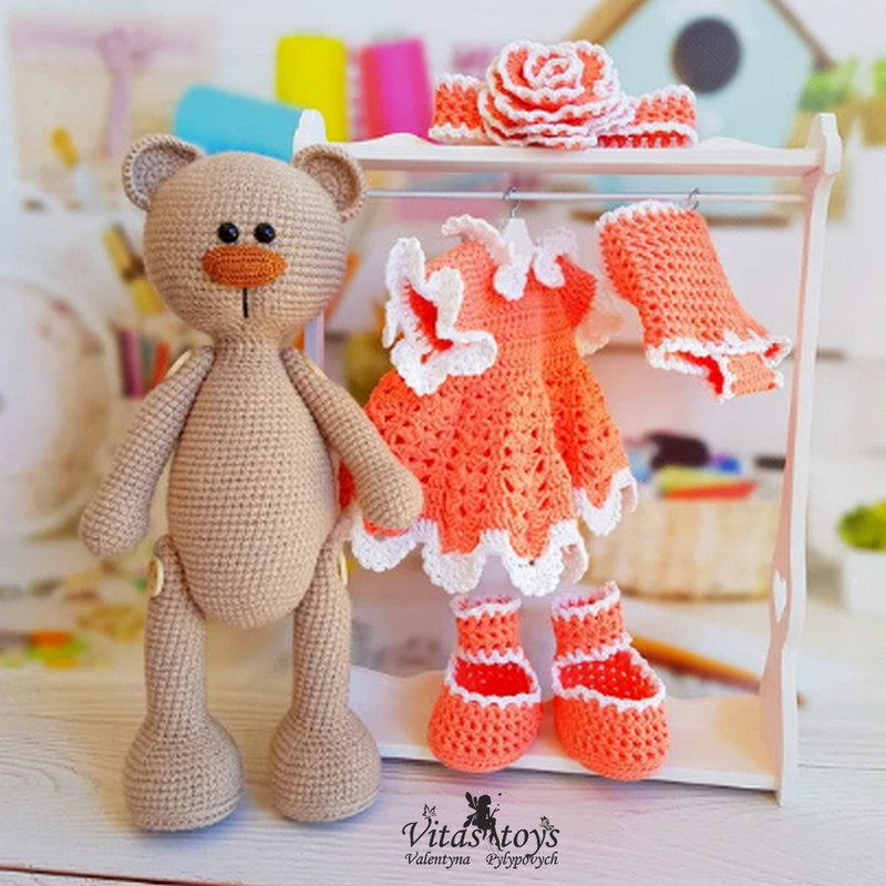 crochet bear dress.png