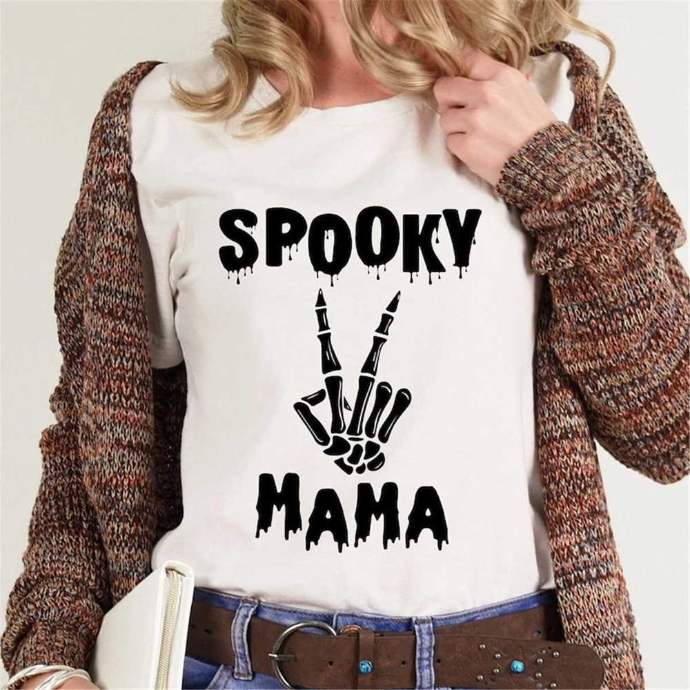 MR-88202394227-spooky-mama-svg-spooky-mom-svg-halloween-shirt-gift-for-mom-image-1.jpg