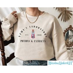 llama extract poison sweatshirt, yzma shirt, disney villain hoodie, emperors new groove, disney world shirt, kuzkos pois