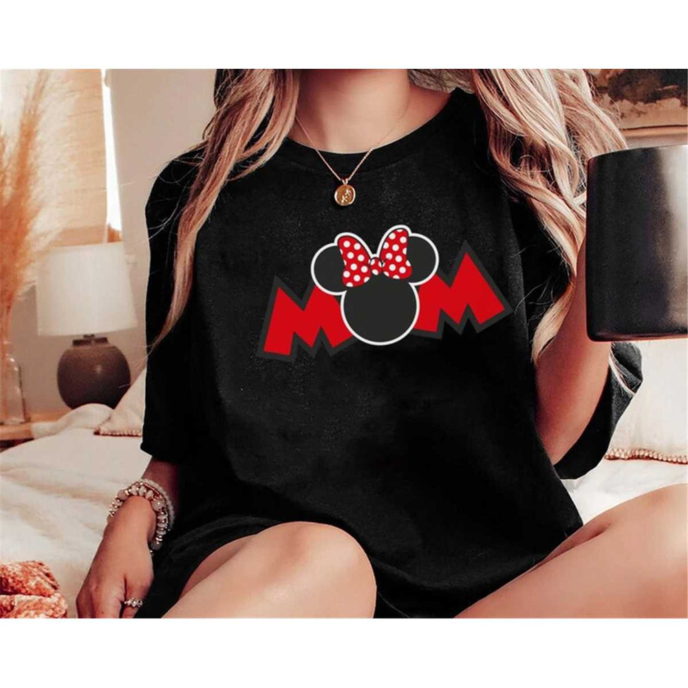 MR-882023191726-disney-mom-mommy-minnie-ear-t-shirt-family-trip-sweatshirt-image-1.jpg