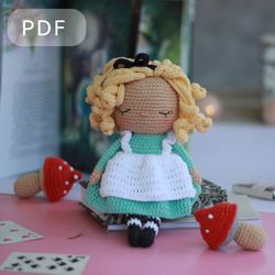 Alice in Wonderland amigurumi PDF crochet pattern