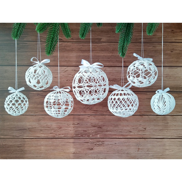 crochet christmas ornament pattern.jpg