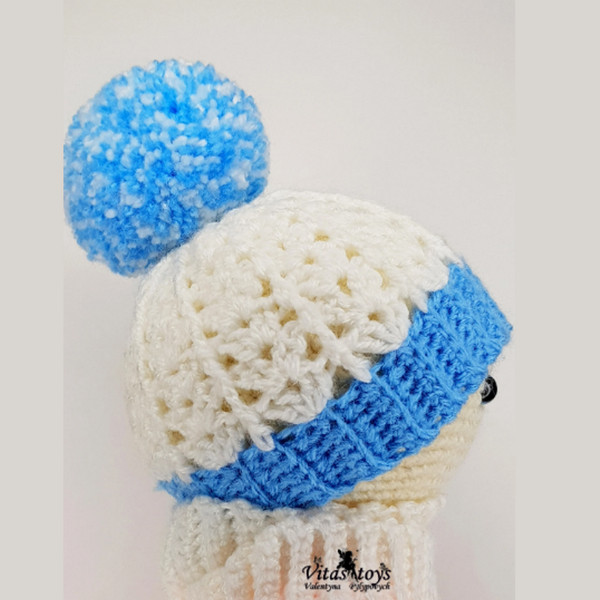 crochet hat toy.png