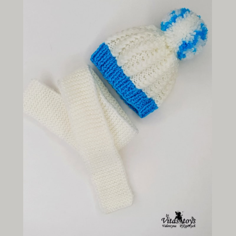 knitting toy hat.png