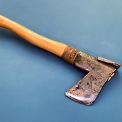 Finnish forged axe 1.6 kg