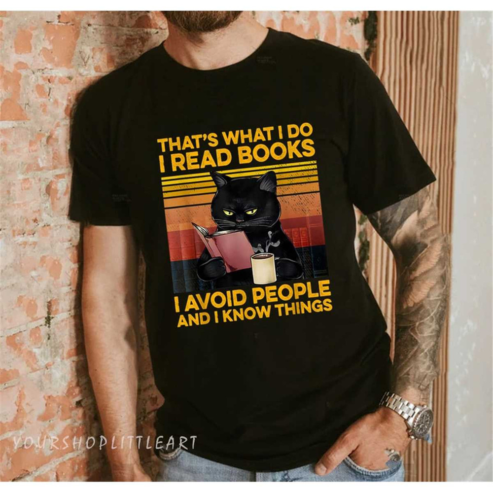 MR-118202315105-thats-what-i-do-i-read-books-i-avoid-people-i-know-things-image-1.jpg