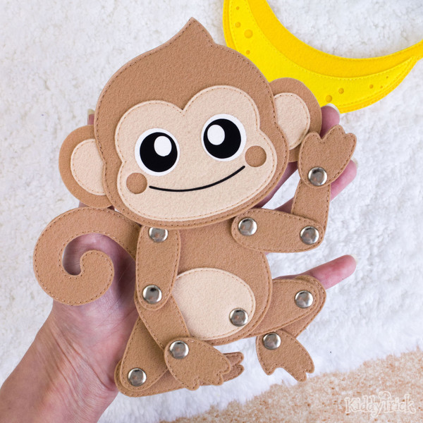 Flat felt toy Monkey with a banana (17).jpg