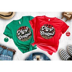 merry christmas tee, merry christmas shirt, buffalo plaid christmas tree, buffalo plaid snowflakes, christmas tree sweat