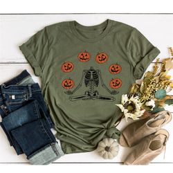pumpkin halloween tshirt, skeleton halloween tshirt, pumpkin tshirt, fall tshirt for women, holiday costume, october tee