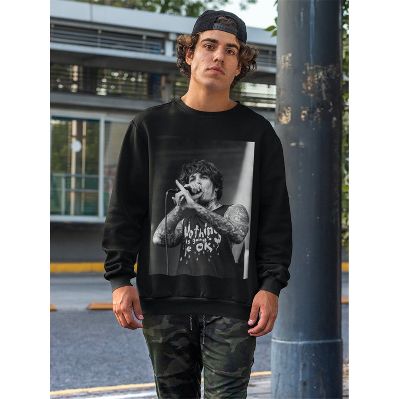 MR-1282023155317-bring-me-the-horizon-oliver-sykes-bring-me-the-horizon-tour-image-1.jpg