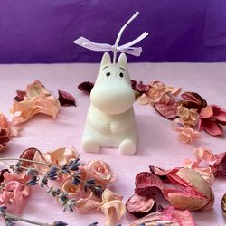 Moomin candle, hippo candle, cartoon candle, animal candle, kawaii candle decor, moomin gifts, desk decor, aesthetic can
