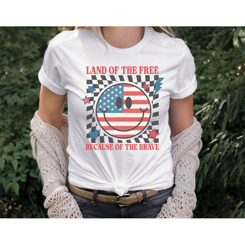 Retro Americana Tee 4th of July Land of the Free Tshirt Independence Day Americana Vintage Shirt USA Freedom Women's T-shirt Live Free - 1.jpg