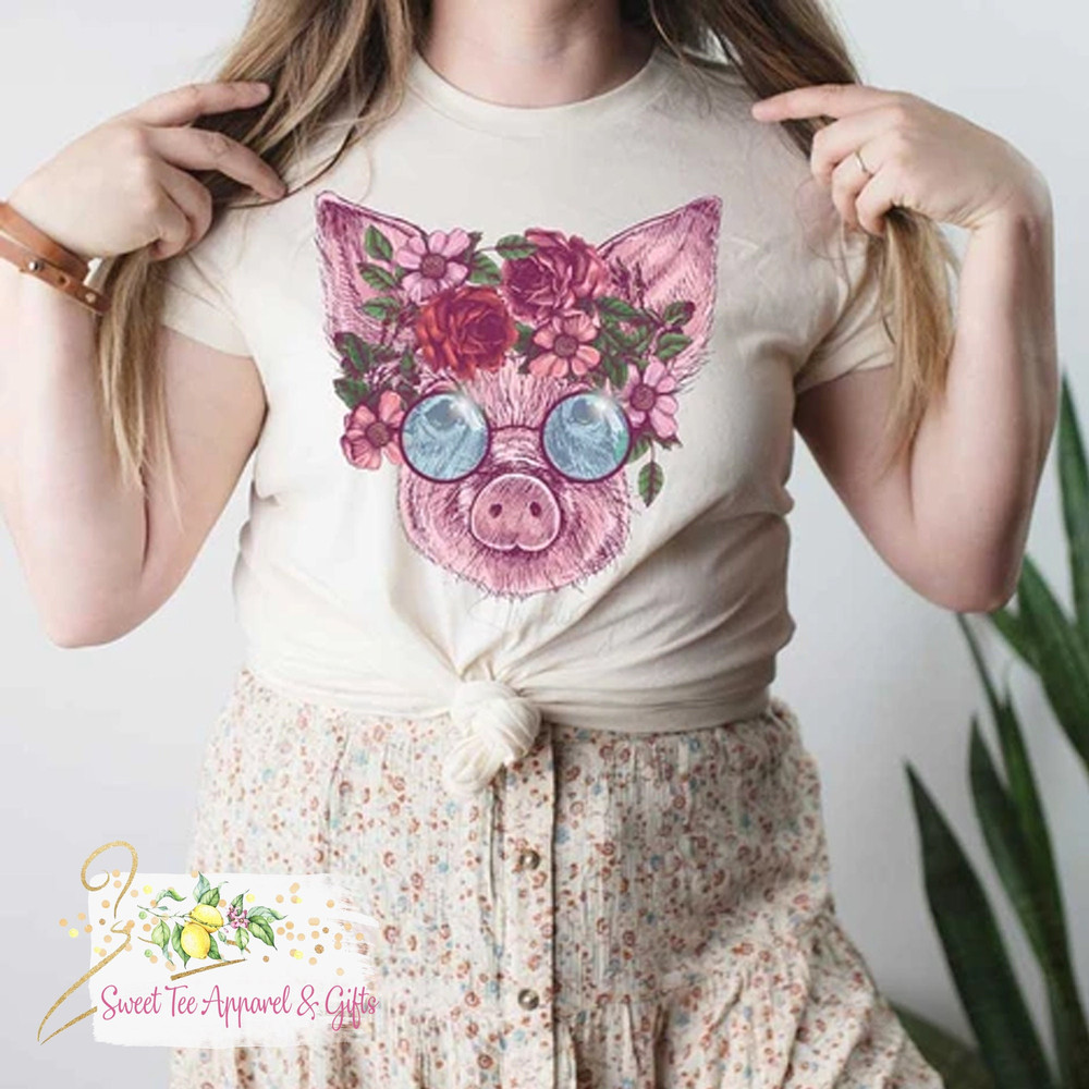 Floral pig t-shirt - Hippie pig piglet - Boho pig with glasses t-shirt - Bohemian tshirt - Cute pig shirt - Gift for hippie - 1.jpg