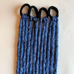dreadlock scrunchie. blue dreads elastic. easy to install dread accessory. blues dreadlocks scrunchie.