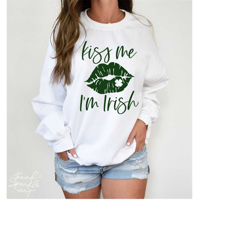 MR-1682023105228-kiss-me-im-irish-svgirish-svglips-kiss-svgdistressed-image-1.jpg