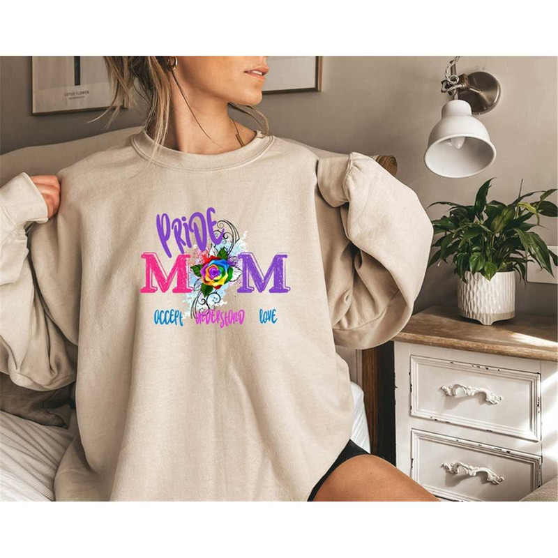 MR-168202316253-pride-mama-bear-t-shirt-mama-bear-and-rainbow-baby-bear-image-1.jpg