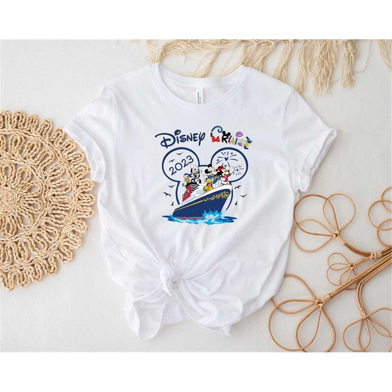 MR-1682023174034-disney-cruise-family-vacation-2023-shirtdisney-pirate-image-1.jpg