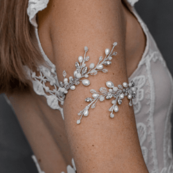 Pearl upper arm cuff, bridal bracelete with cz crystals, shiny wedding arm jewelry, flexible beaded armlet