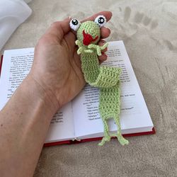 Bookmark crazy frog. Animal lover gifts. Cute frog and toad lover gift. Bookworms present. Back to school gift.