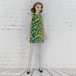 A-silhouette dress with yellow-green curls for Poppy Parker and Barbie regular