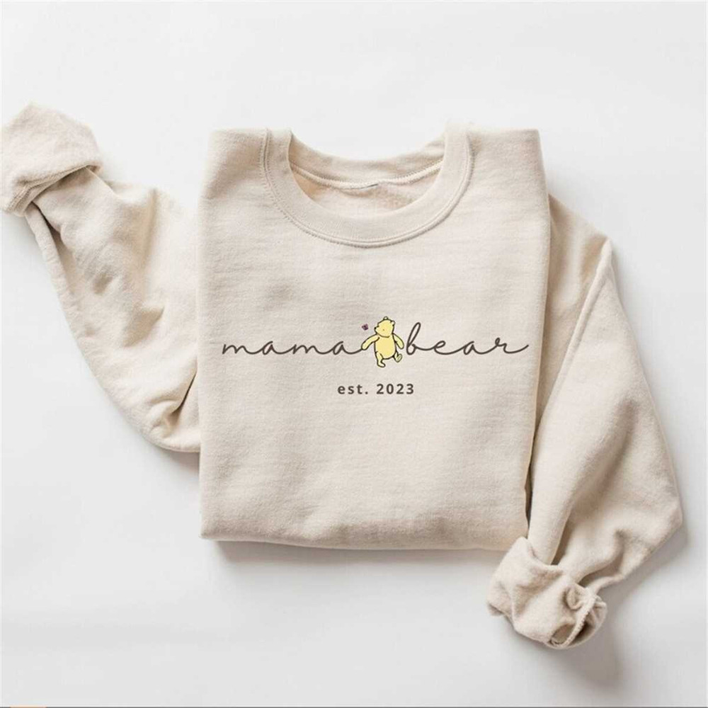 MR-188202385111-personalized-mama-bear-winnie-the-pooh-sweatshirt-mama-est-image-1.jpg
