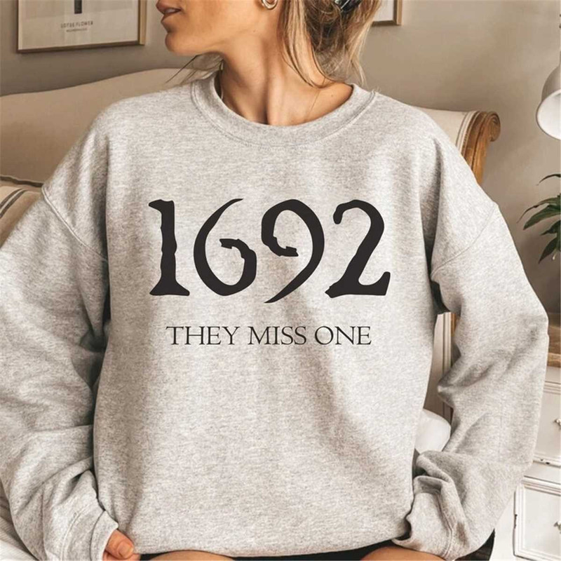 MR1882023958301692theymissedonesweatshirtsandersonwitchsweater1692image1jpg