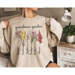 personalized grandma's garden with children name sweatshirt, custom birthflower grandma, floral grandma, gift for grandm