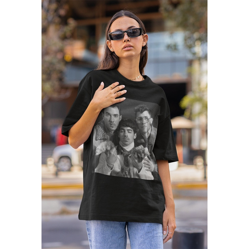 MR-1882023164856-jonas-brother-shirt-joe-jonas-band-tee-five-album-one-night-image-1.jpg