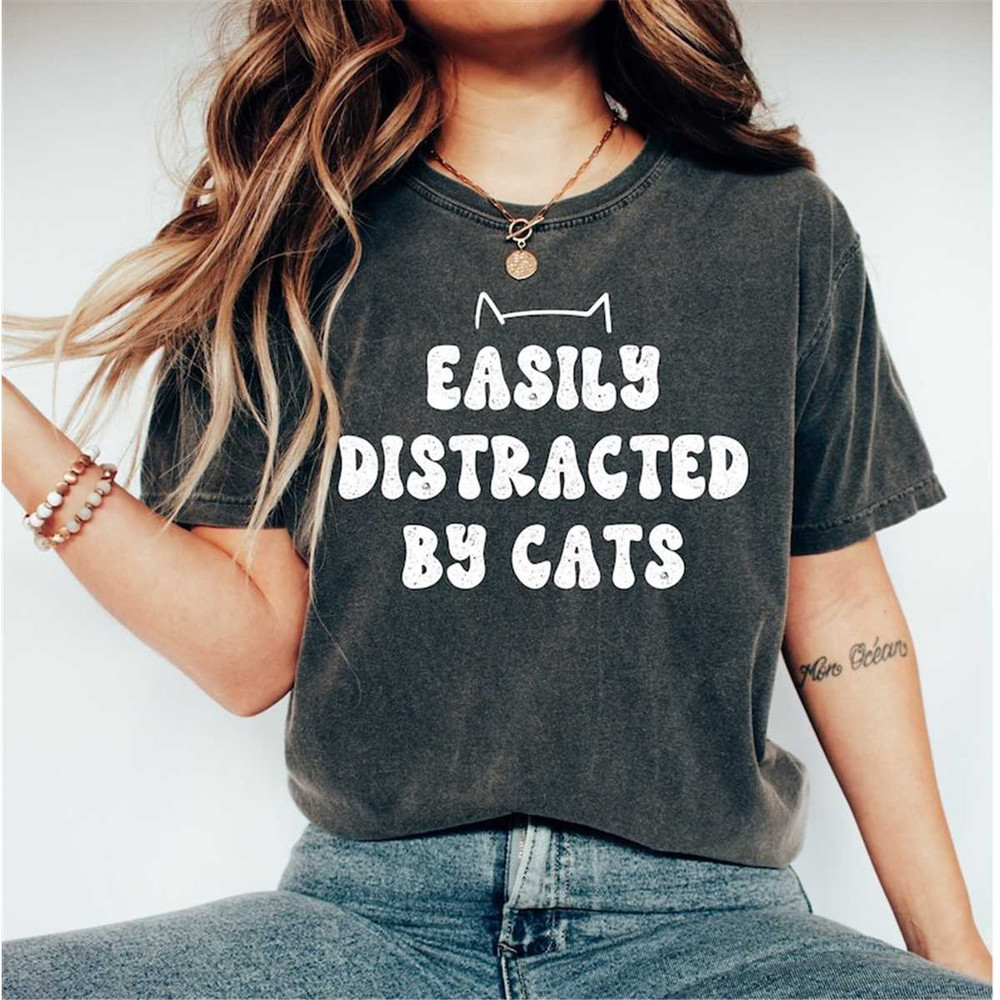 MR1882023172725catshirtfunnycatshirtcatlovergiftcrazycatladyimage1jpg